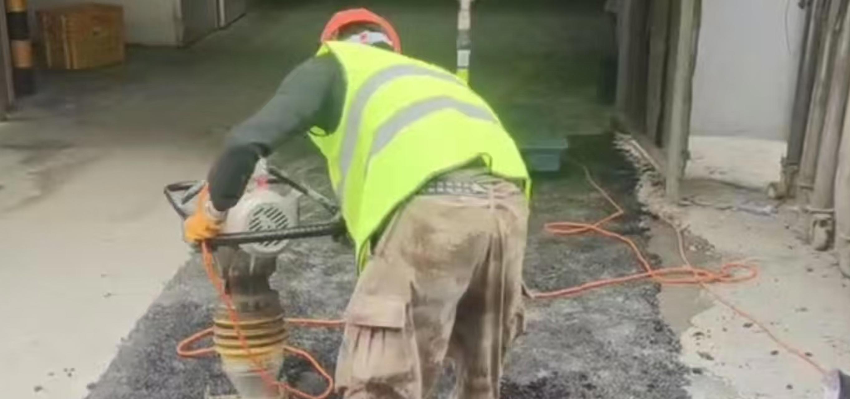 2024-07-078長春美團優選2倉3倉連廊混凝土施工  2025.4.24開工